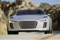 Новый электромобиль Audi R8 e-tron 2014